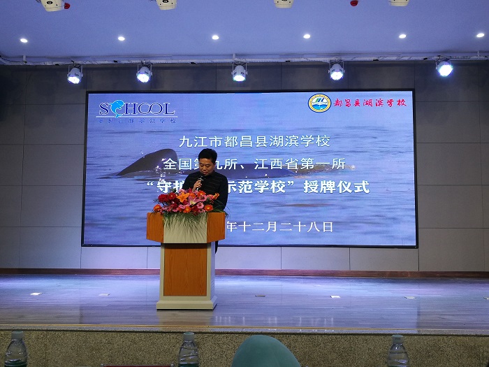 1609402584133054.jpg 882e9547a7b57541b0d049dcb597d4e.jpg